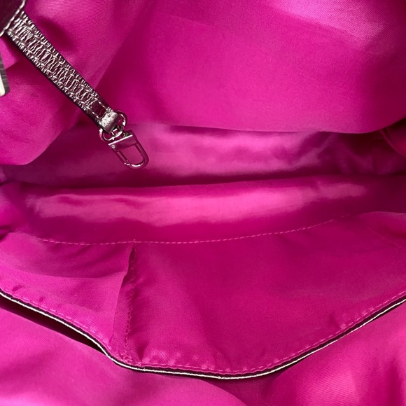 Danier silver metallic pebbled leather purse. 🩶 - Picture 6 of 8